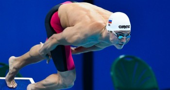 На ЧМ по плаванию российские спортсмены завоевали золото и серебро